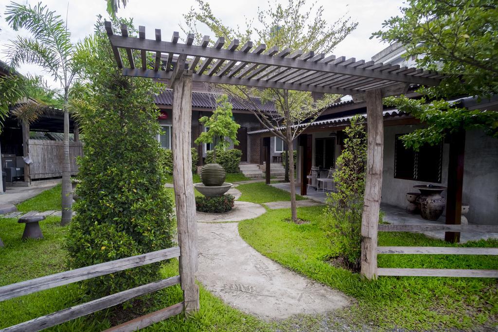 Home Inn Pai Garden Exterior photo